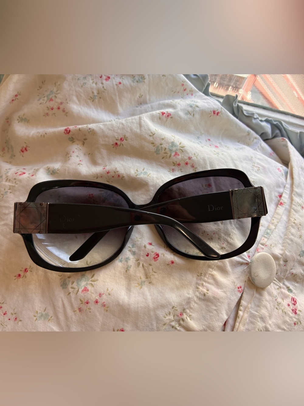 DIOR Sunglasses with gradient lenses - Picture 6 of 12